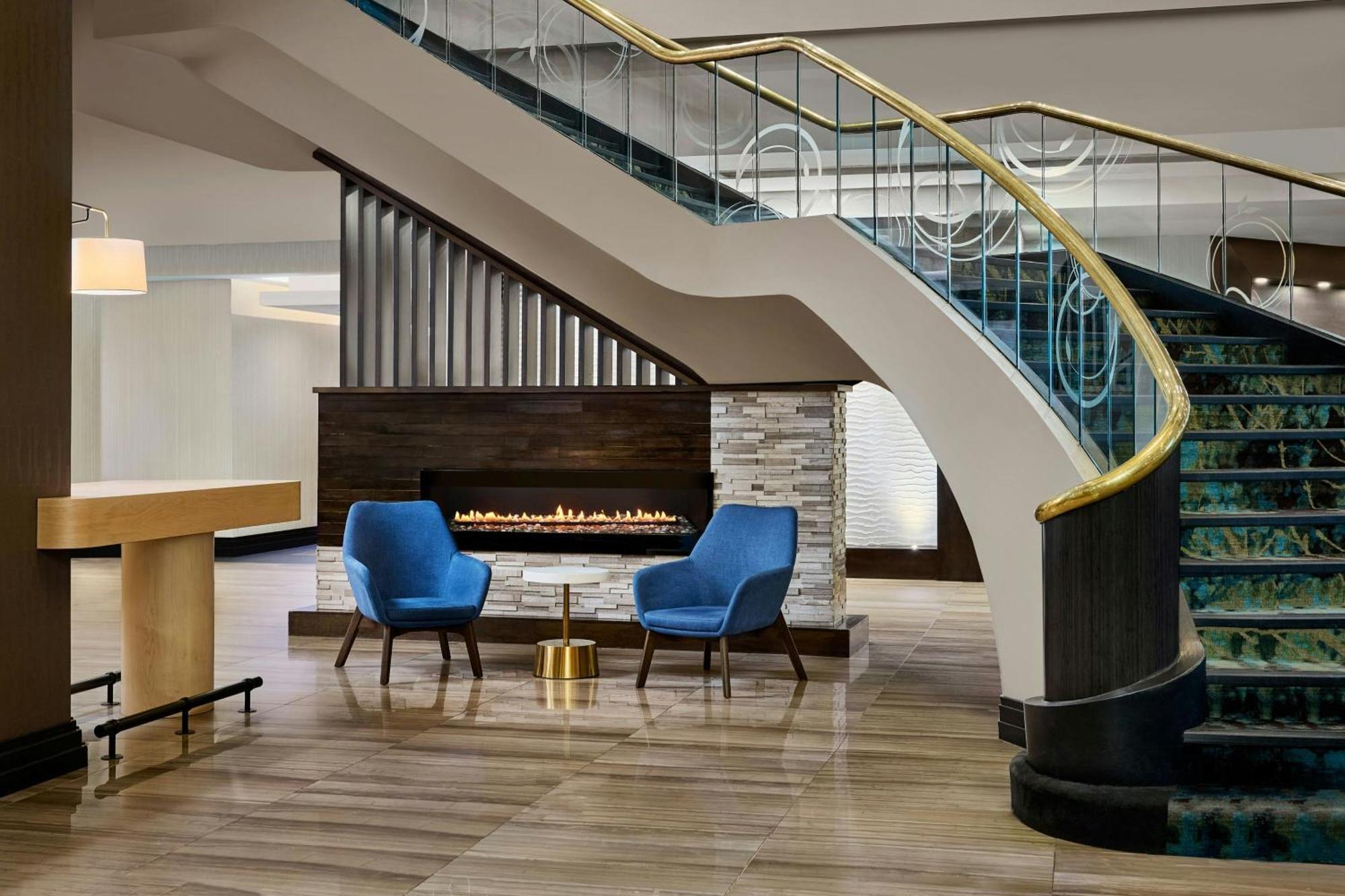 Sheraton Hamilton Hotel Екстериор снимка