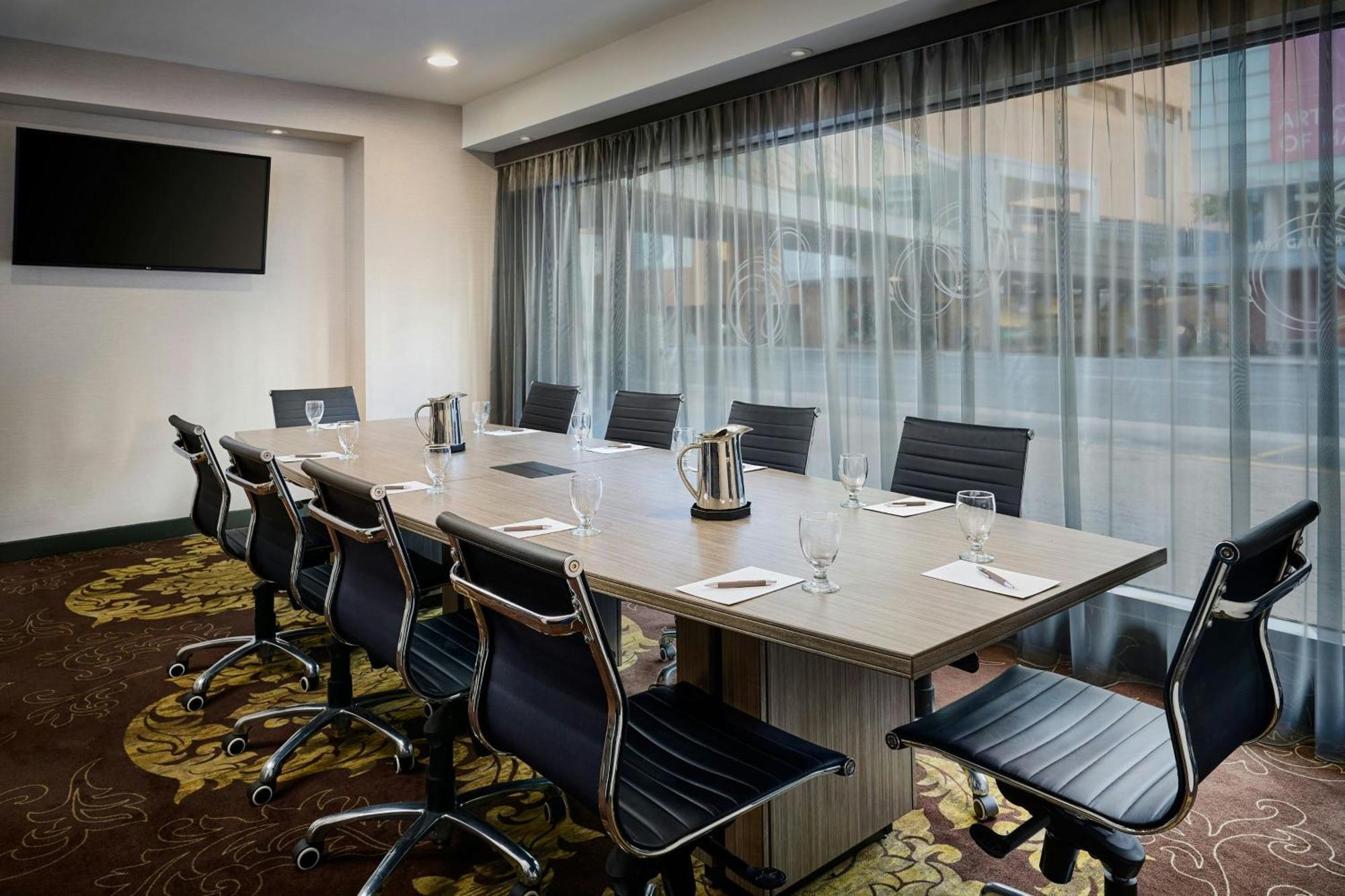 Sheraton Hamilton Hotel Екстериор снимка
