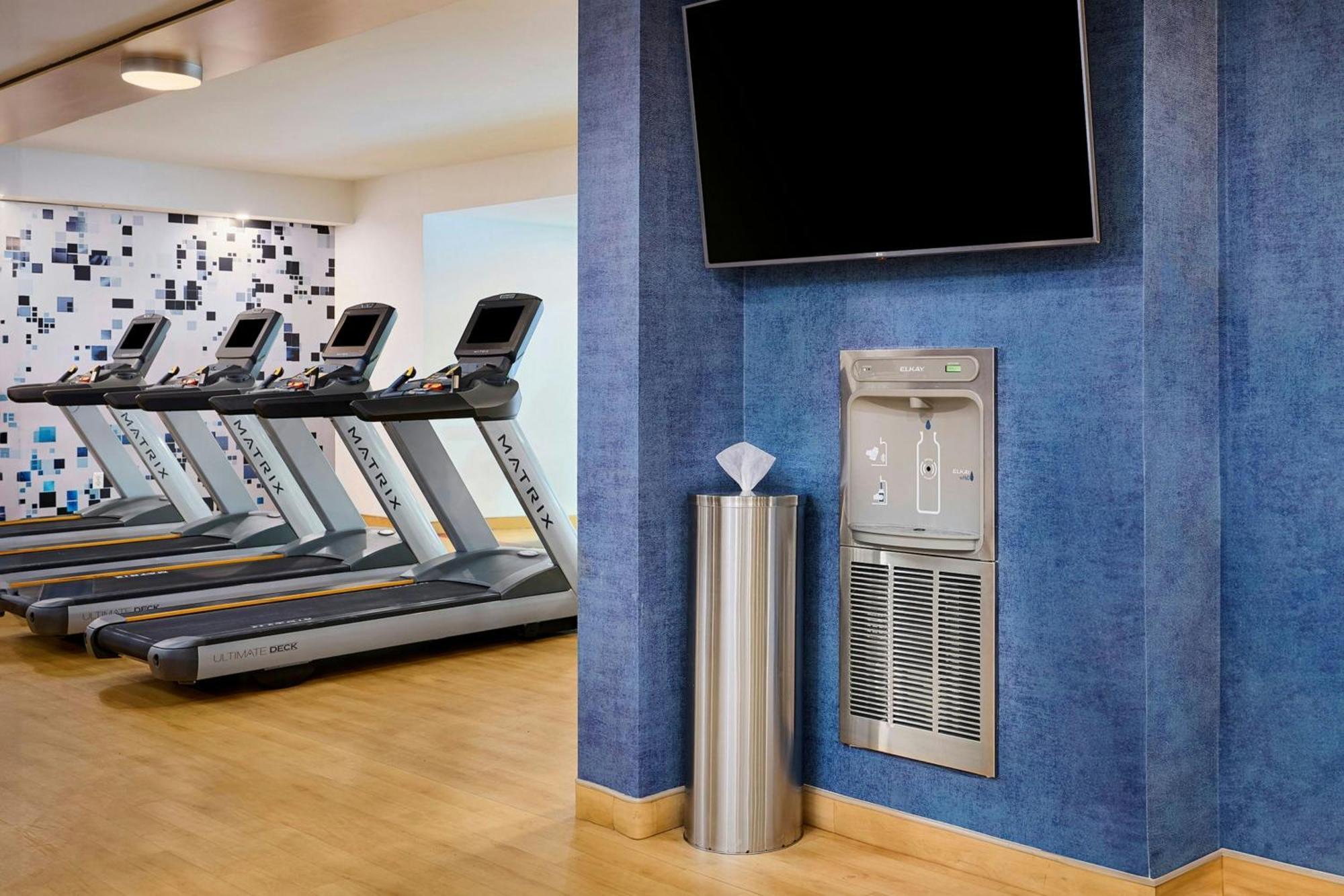 Sheraton Hamilton Hotel Екстериор снимка